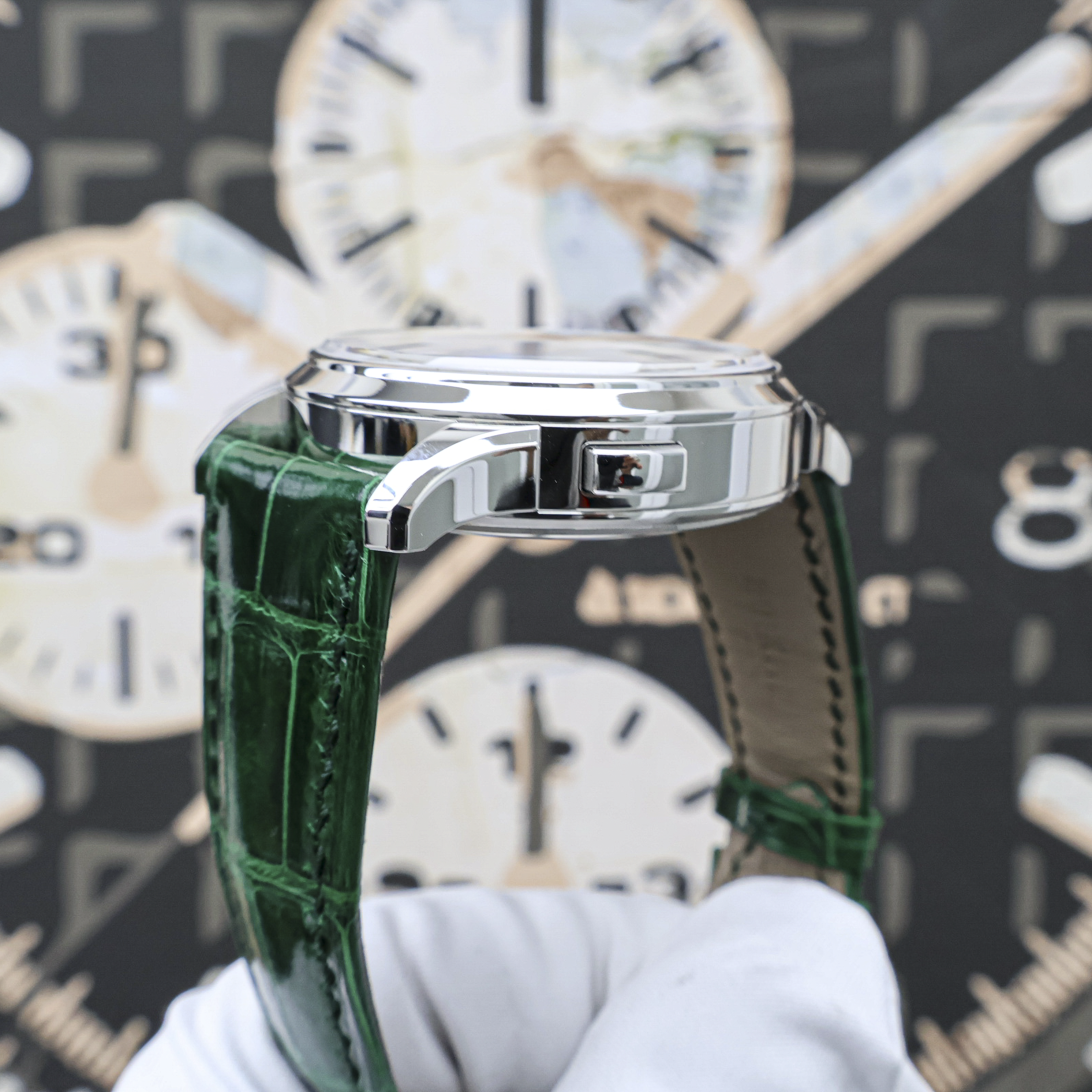 Patek Philippe 2025 Complications Self-Winding 39mm 5930P Green / White Dial