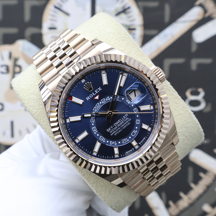 Rolex 2025 Sky-Dweller 42mm Blue Dial Rose Gold Jubilee 336935