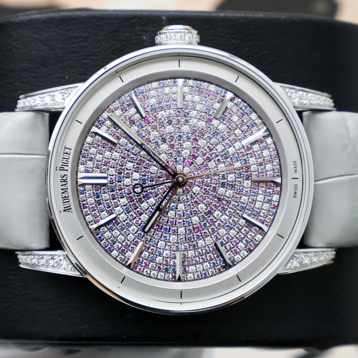 Audemars Piguet Code 11.59 Self-Winding 77410BC.ZZ.D132CR.01 Gem-Set Dial