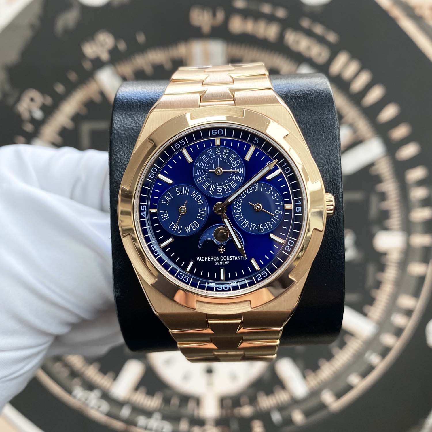 Vacheron Constantin Overseas Perpetual Calendar Ultra-thin Blue Dial Rose Gold 4300V/120R-B509 Pre-Owned