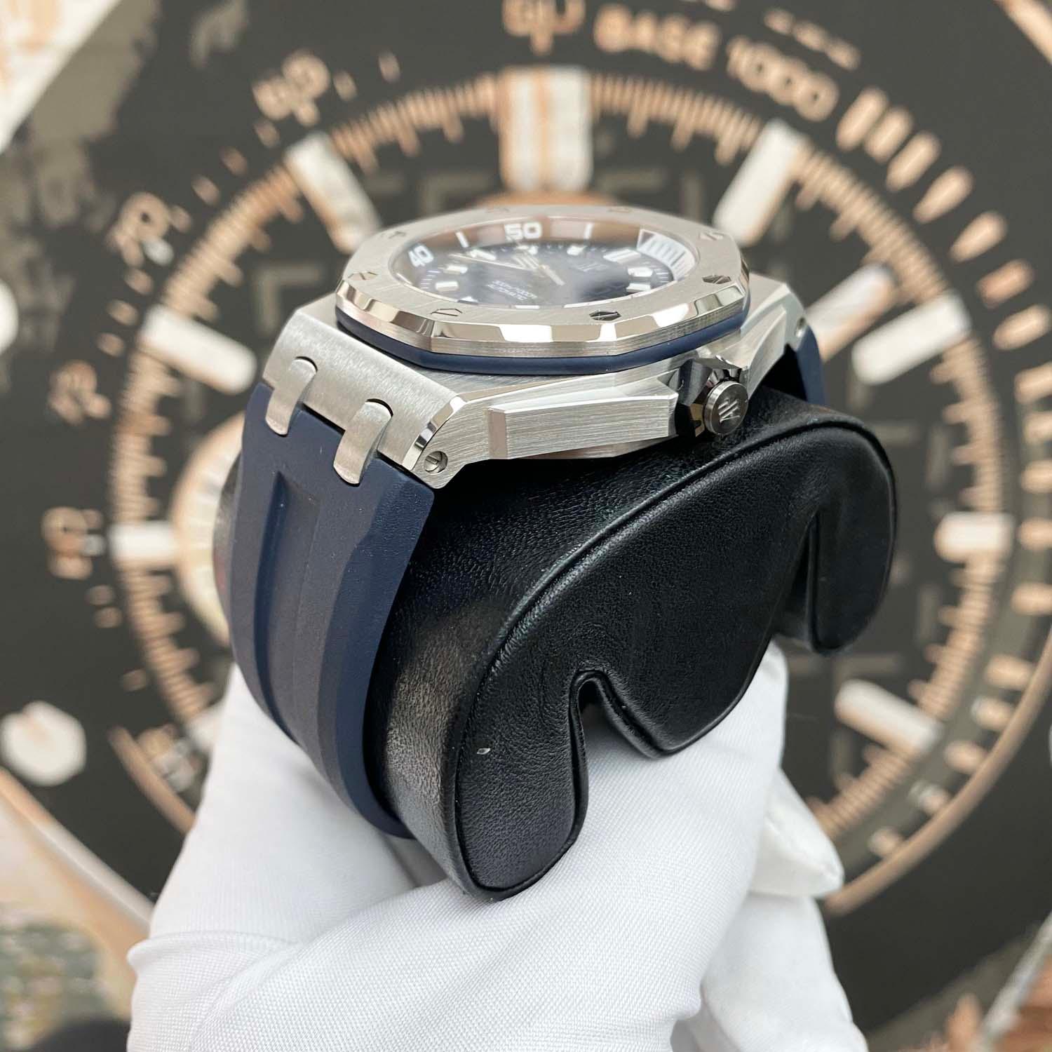Audemars Piguet Royal Oak Offshore Diver 42mm 15720ST Blue Dial Pre-Owned - Gotham Trading 