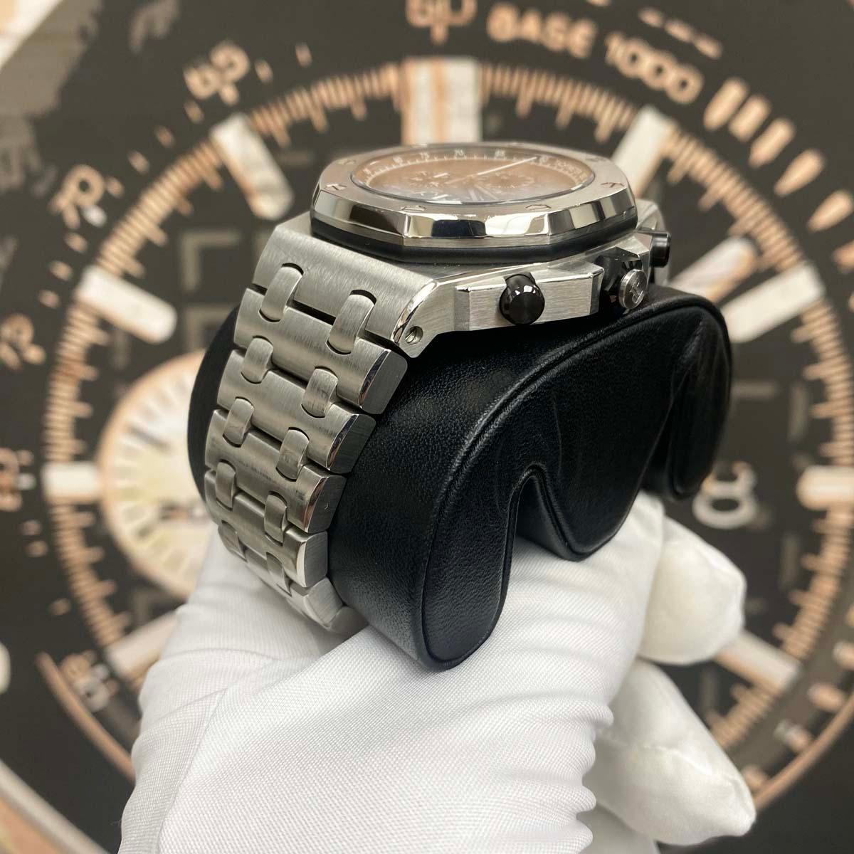 Audemars Piguet Royal Oak Offshore Chronograph On Steel Bracelet 42mm 26470ST Grey Dial Pre-Owned - Gotham Trading 