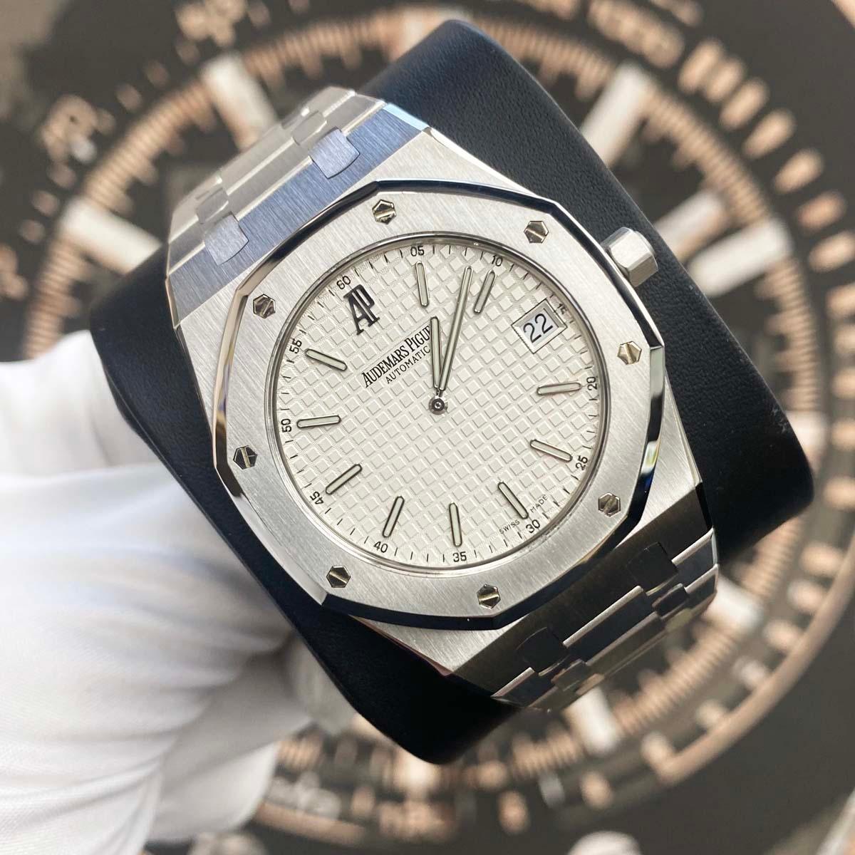 Audemars Piguet Royal Oak "Jumbo" Extra-Thin 39mm 15202ST.OO.0944ST.01 White Dial Pre-Owned - Gotham Trading 