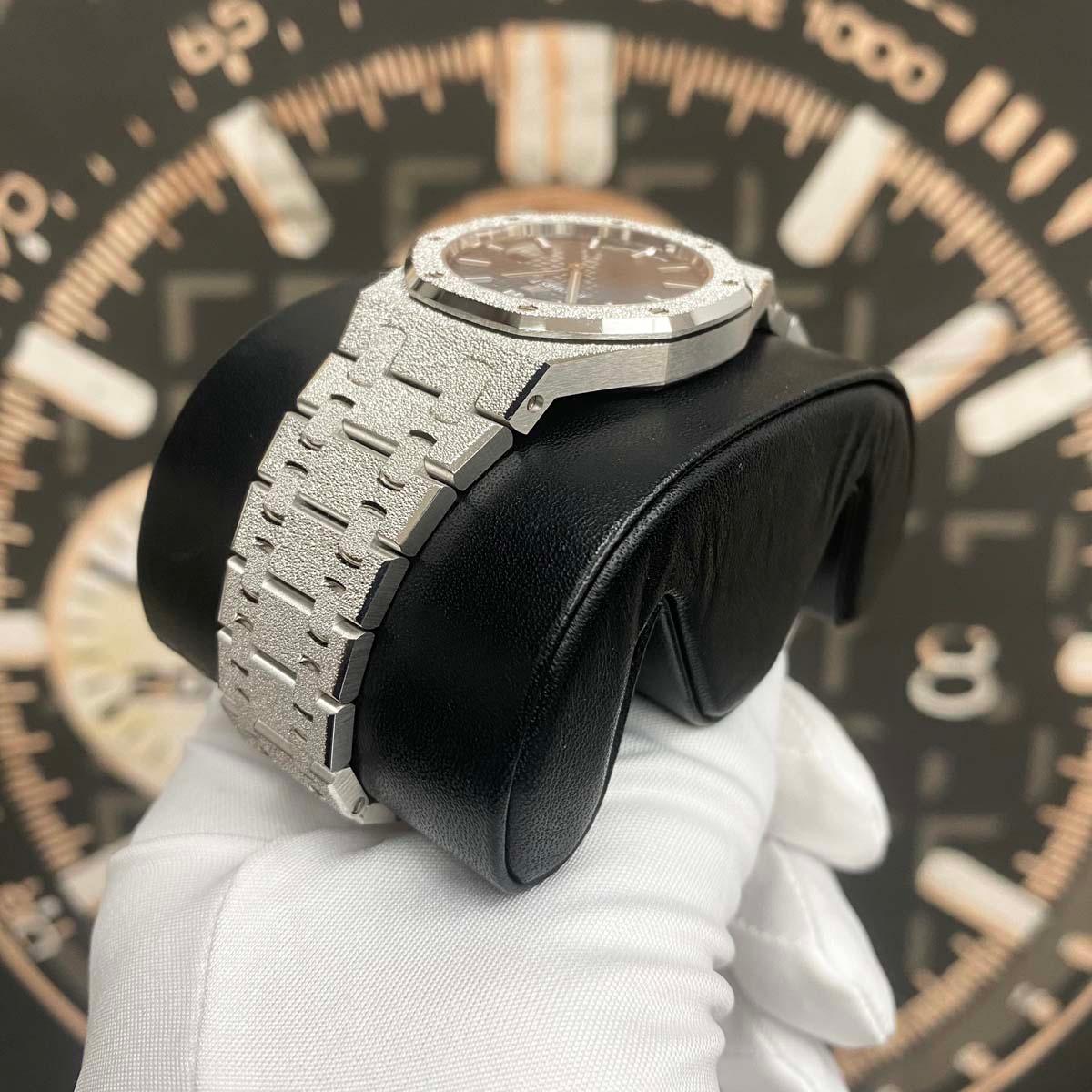 Audemars Piguet Royal Oak Frosted 33mm 67653BC Black Dial UNWORN - Gotham Trading 