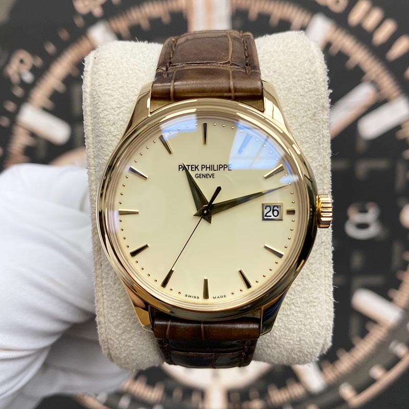 Patek Philippe Calatrava 39mm 5227J Ivory Dial Pre-Owned