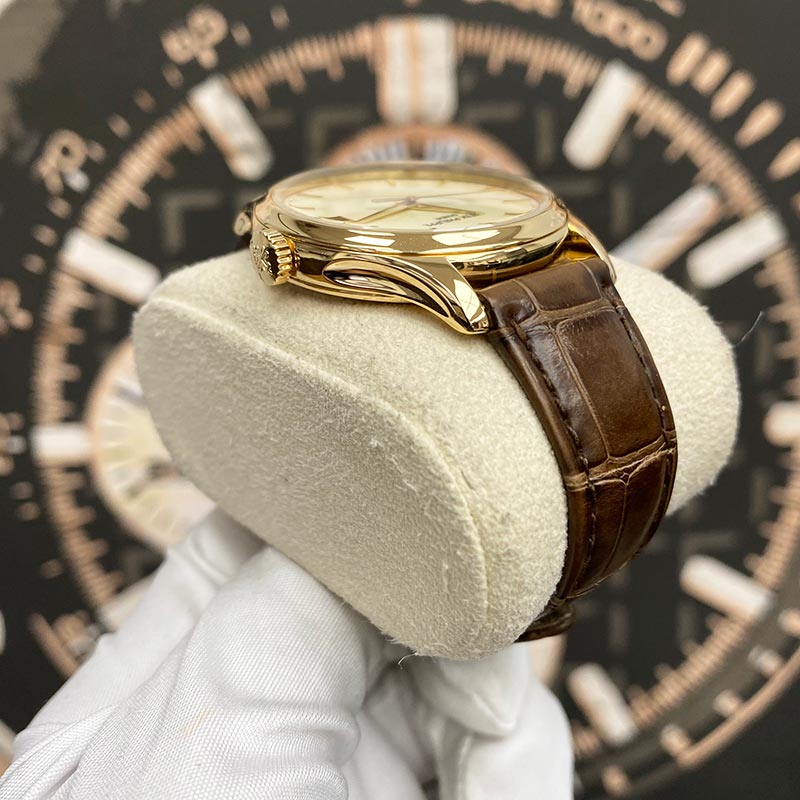 Patek Philippe Calatrava 39mm 5227J Ivory Dial Pre-Owned