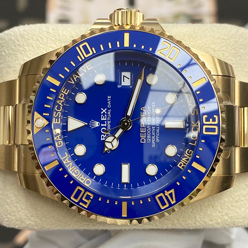 Rolex Sea-Dweller Deepsea 44mm 136668 James Cameron Blue Dial