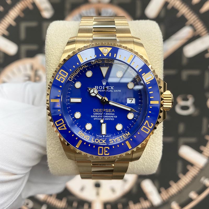 Rolex Sea-Dweller Deepsea 44mm 136668 James Cameron Blue Dial