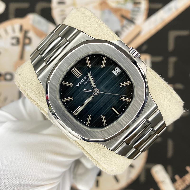 Patek Philippe Nautilus 40mm 5711/1A Blue Dial Pre-Owned