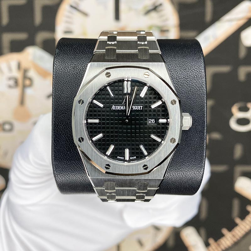 Audemars Piguet Royal Oak Quartz 33mm 67650ST Black Dial