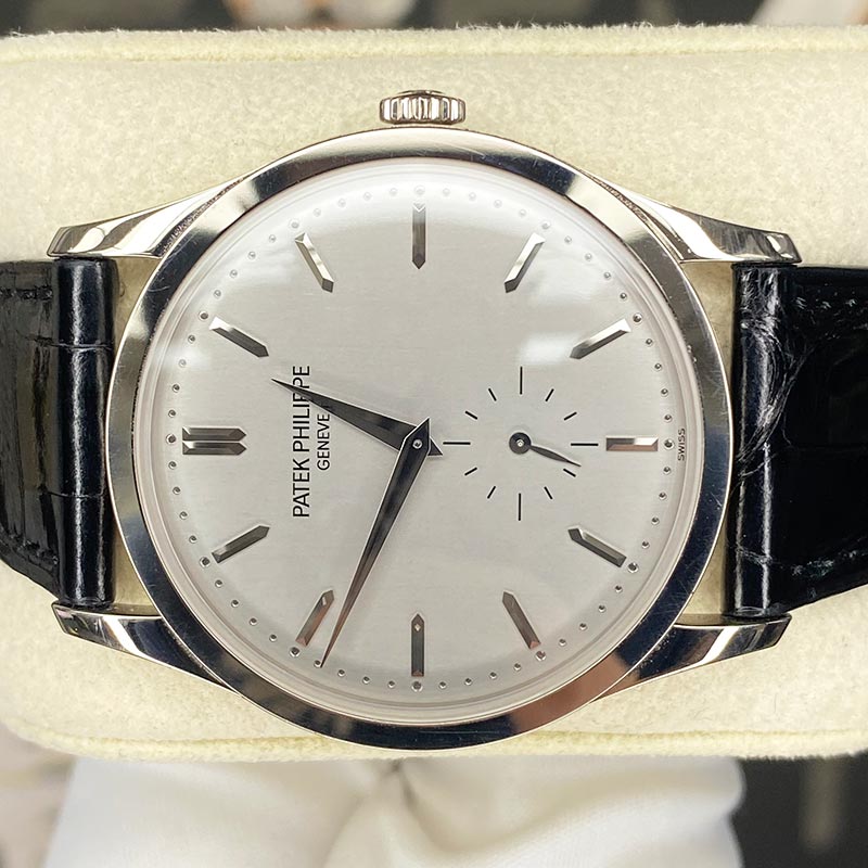 Patek Philippe Calatrava 37mm 5196G Silver Dial Pre-Owned