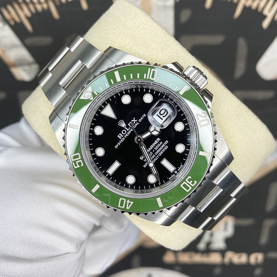 Rolex 2022 Submariner Date 41mm Starbucks 126610LV Black Dial Pre-Owned