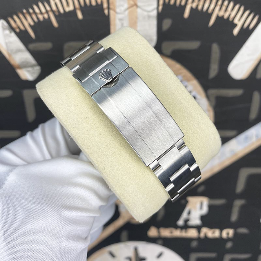 Rolex 2022 Submariner Date 41mm Starbucks 126610LV Black Dial Pre-Owned