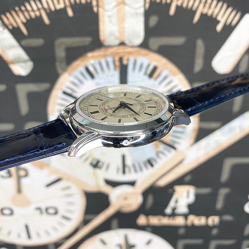 Patek Philippe Calatrava Complications Weekly Calendar 40mm 5212A-001 Silver Dial on an Original Blue Leather Strap