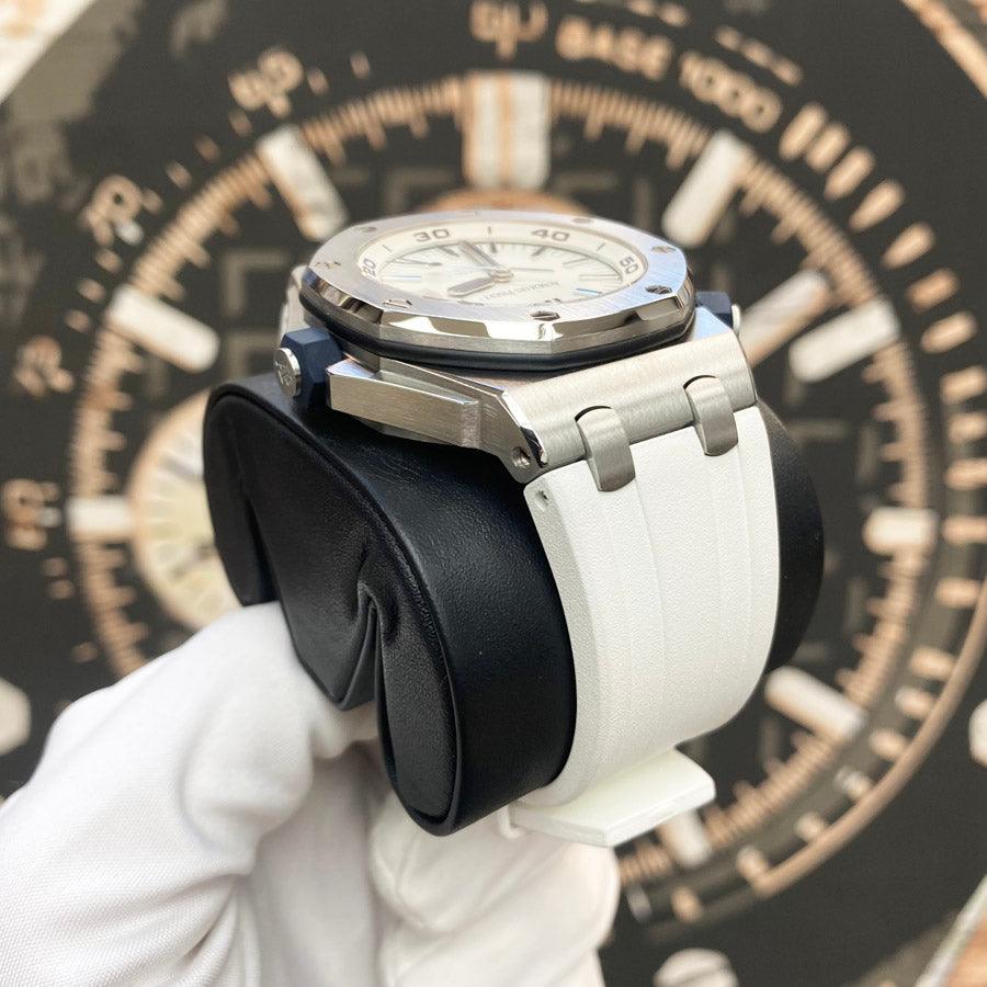 Audemars Piguet Royal Oak Offshore Diver 42mm 15710ST White Dial Mint Condition Pre-Owned - Gotham Trading 