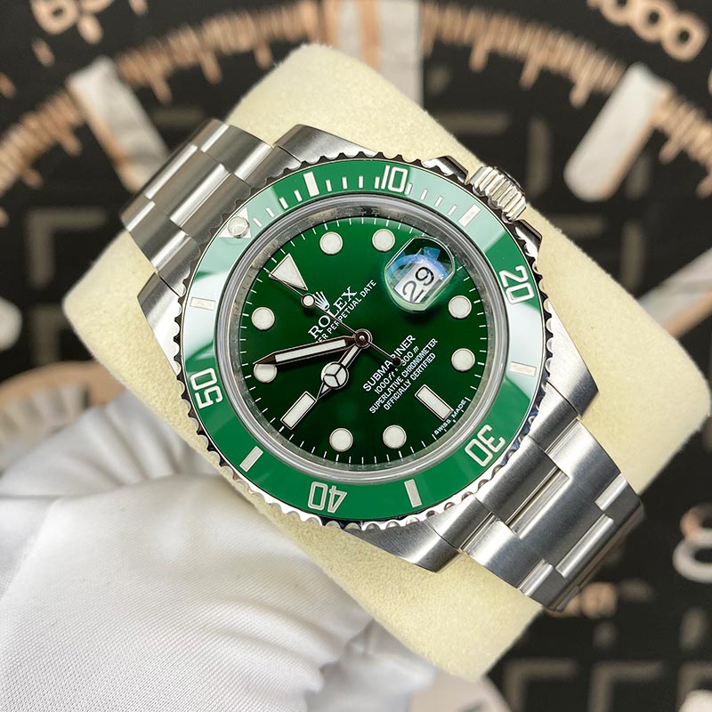 Rolex Submariner Date 40mm Hulk 116610LV Green Dial Pre-Owned