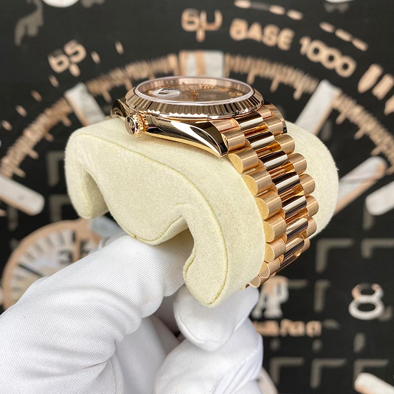 Rolex Day-Date 40 Presidential 228235 Fluted Bezel Sundust Dial