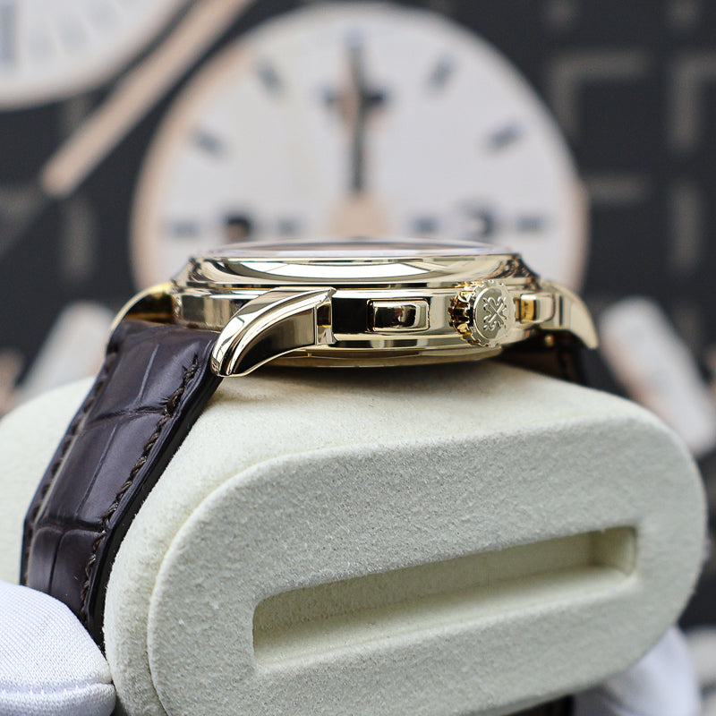 Patek Philippe Grand Complications Perpetual Calendar Chronograph 41mm 5270J Silver Dial