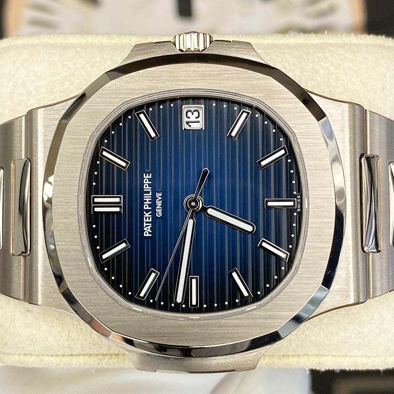 Patek Philippe Nautilus Self-Winding 41mm 5811-1G-001 Blue Dial