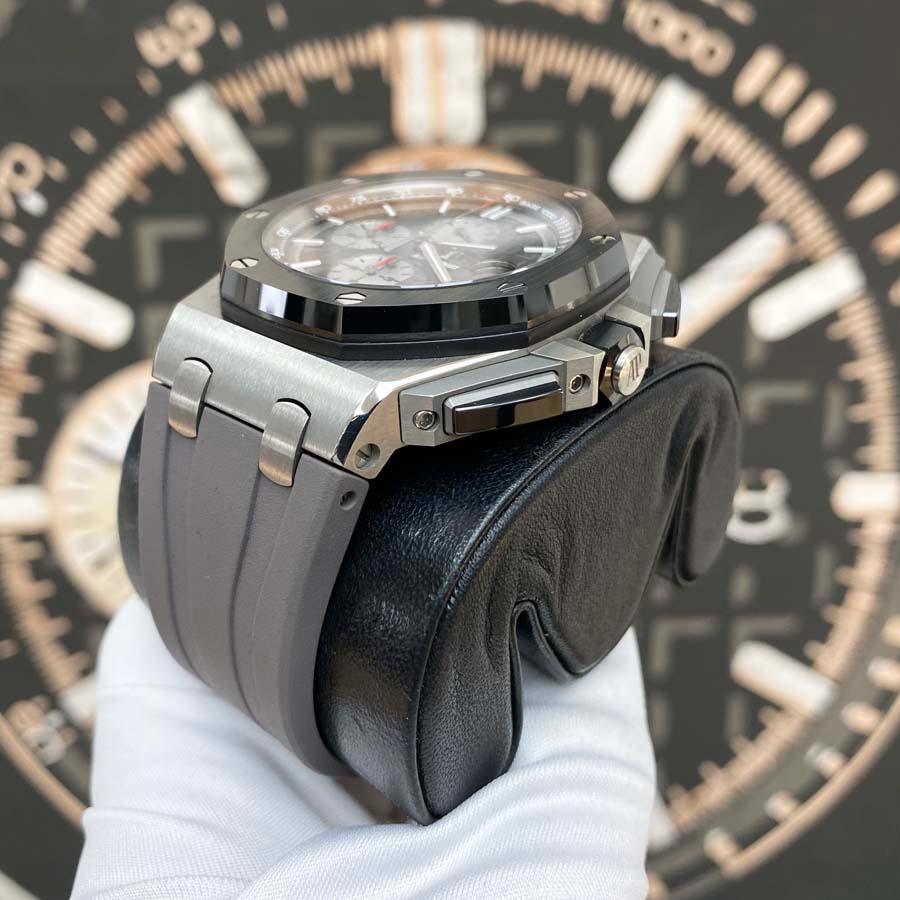 Audemars Piguet Royal Oak Offshore Chronograph 44mm 26400IO.OO.A004CA.01 Grey Dial Pre-Owned - Gotham Trading 