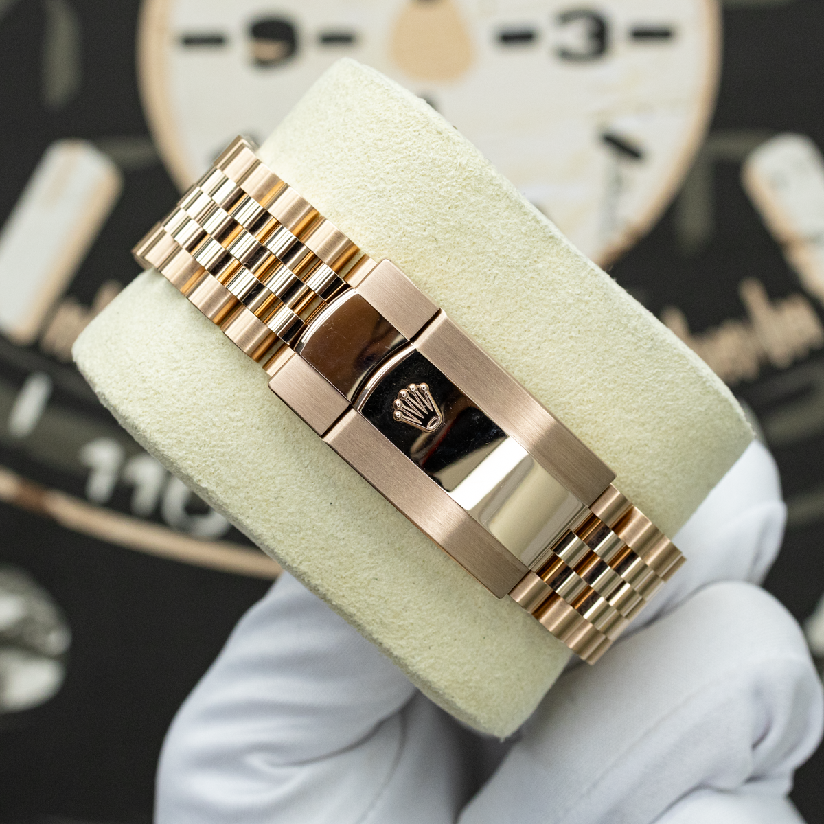 Rolex Sky-Dweller 336935 42mm White Dial