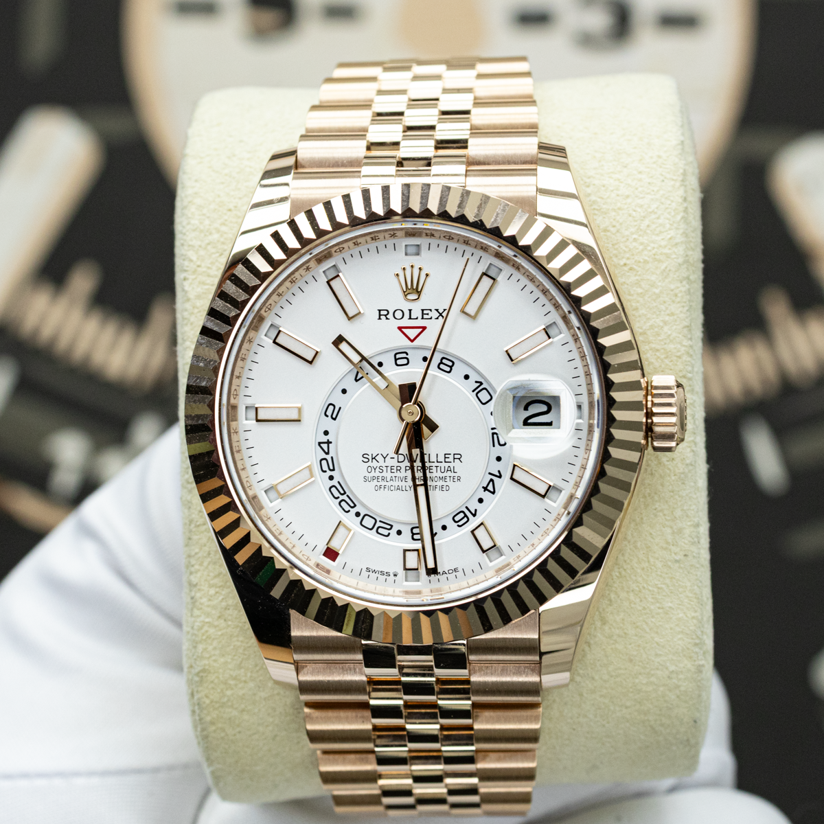 Rolex Sky-Dweller 336935 42mm White Dial