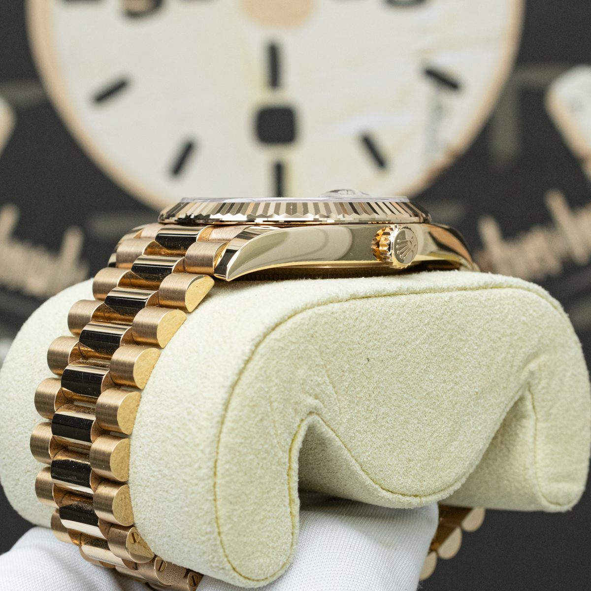 Rolex Day-Date 228235 40mm Sundust Dial