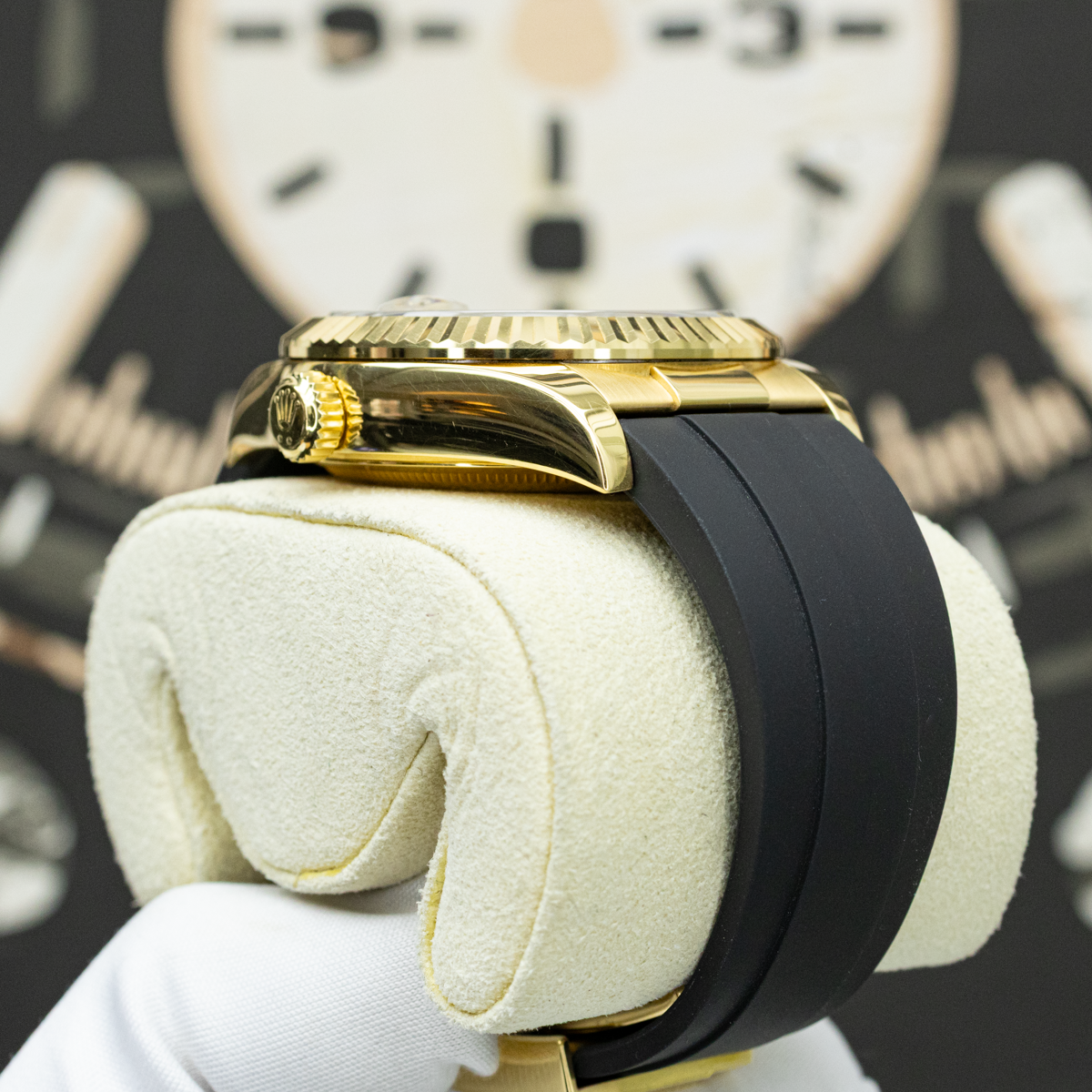 Rolex Sky-Dweller 326238 42mm Champagne Dial Pre-Owned