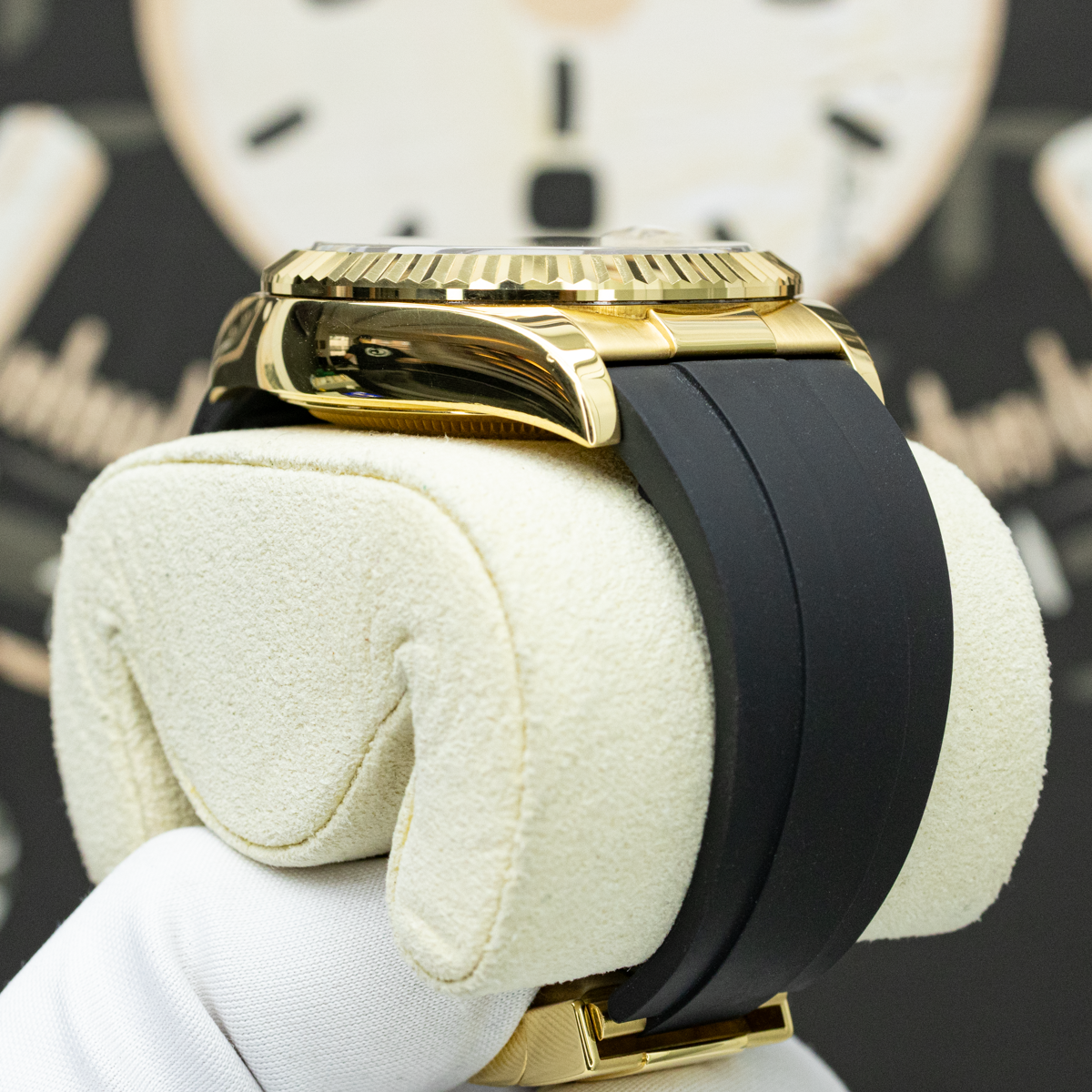 Rolex Sky-Dweller 326238 42mm Champagne Dial Pre-Owned